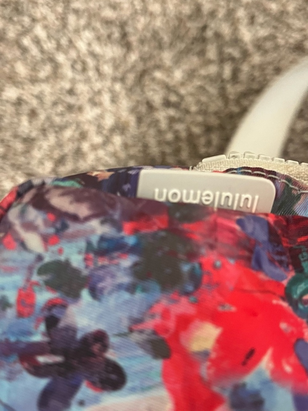 lululemon athletica Multicolor Floral Crossbody Bag with Cream Strap - Picture 2 of 3